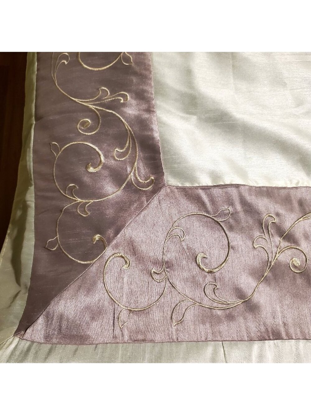 NWOT Lavender Ivory Sateen Shower Curtain 72x72 Elegant Embroidery Fabric Panel